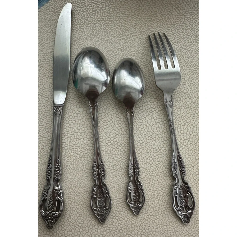 SSS Oneida Renoir Pembrooke Satin Stainless Steel 4pc Set Place Spoon Fork Knife